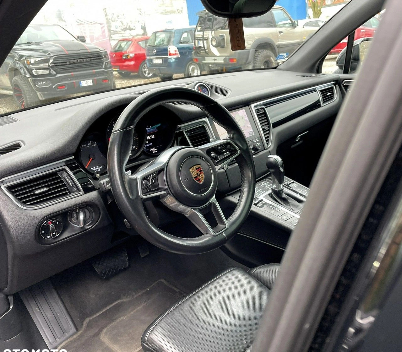 Porsche Macan cena 119900 przebieg: 76626, rok produkcji 2016 z Ciechanowiec małe 781